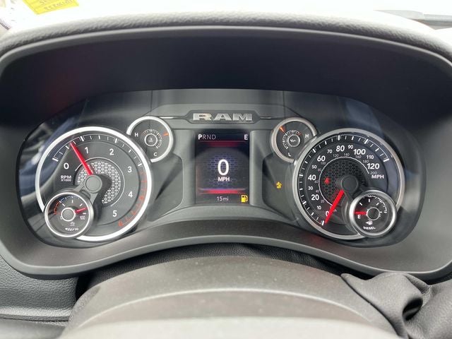 2026 RAM 5500HD RAM 5500 TRADESMAN CHASSIS CREW CAB 4X4 84' CA