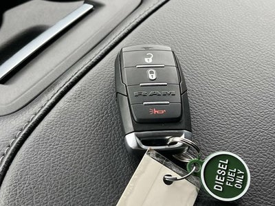 2026 RAM 5500HD RAM 5500 TRADESMAN CHASSIS CREW CAB 4X4 84' CA