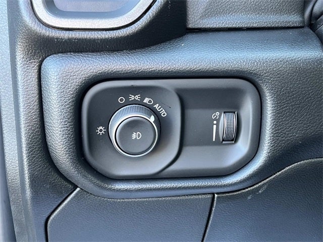 2026 RAM 3500 RAM 3500 TRADESMAN CHASSIS REGULAR CAB 4X4 60' CA