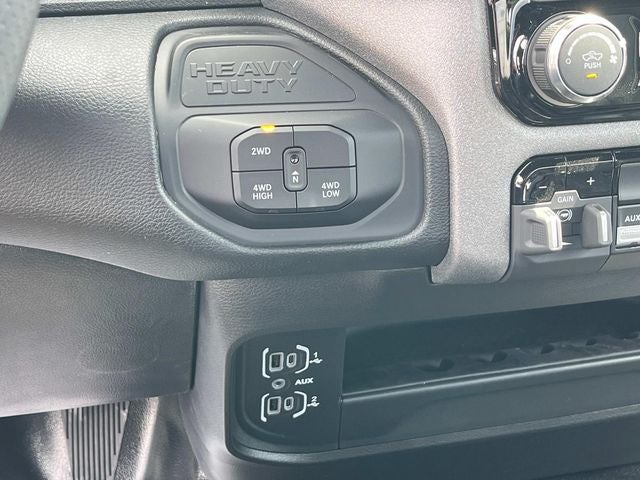 2026 RAM 3500 RAM 3500 TRADESMAN CHASSIS REGULAR CAB 4X4 60' CA