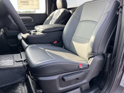 2026 RAM 3500 RAM 3500 TRADESMAN CHASSIS REGULAR CAB 4X4 60' CA