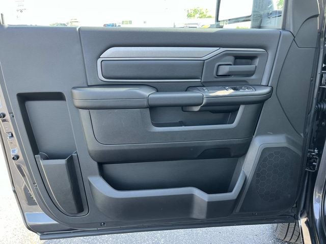 2026 RAM 3500 RAM 3500 TRADESMAN CHASSIS REGULAR CAB 4X4 60' CA