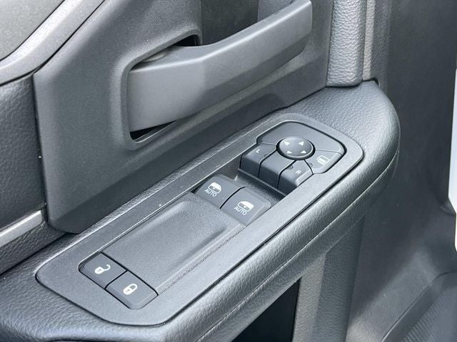 2026 RAM 3500 RAM 3500 TRADESMAN CHASSIS REGULAR CAB 4X4 84' CA