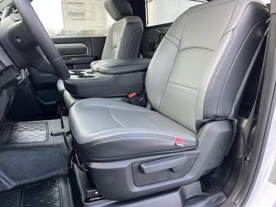 2026 RAM 3500 RAM 3500 TRADESMAN CHASSIS REGULAR CAB 4X4 84' CA