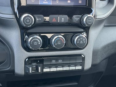 2026 RAM 3500 RAM 3500 TRADESMAN CHASSIS REGULAR CAB 4X4 84' CA