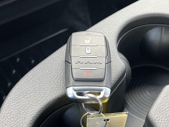 2026 RAM 3500 RAM 3500 TRADESMAN CHASSIS REGULAR CAB 4X4 84' CA