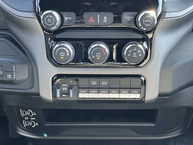 2026 RAM 3500 RAM 3500 TRADESMAN CREW CAB CHASSIS 4X4 60' CA