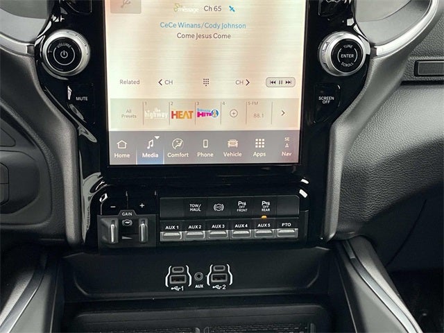 2026 RAM 3500 RAM 3500 BIG HORN CREW CAB CHASSIS 4X4 60' CA