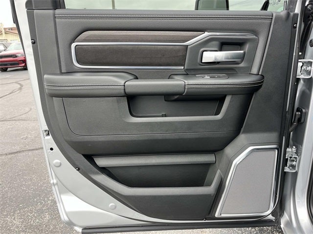 2026 RAM 3500 RAM 3500 BIG HORN CREW CAB CHASSIS 4X4 60' CA