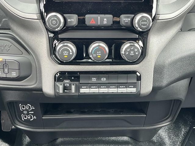 2026 RAM 3500 RAM 3500 TRADESMAN CREW CAB CHASSIS 4X4 60' CA