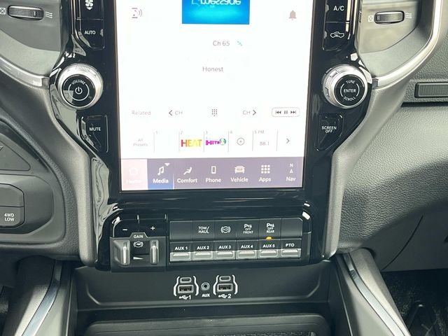 2026 RAM 3500 RAM 3500 BIG HORN CREW CAB CHASSIS 4X4 60' CA