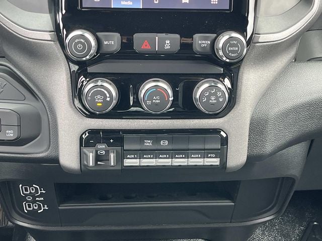 2026 RAM 3500 RAM 3500 TRADESMAN CREW CAB CHASSIS 4X4 60' CA