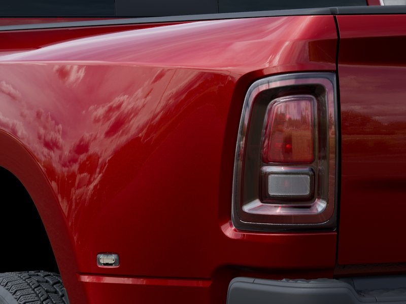 2026 RAM 3500 RAM 3500 TRADESMAN CREW CAB 4X4 8' BOX