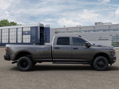 2026 RAM 3500 RAM 3500 TRADESMAN CREW CAB 4X4 8' BOX