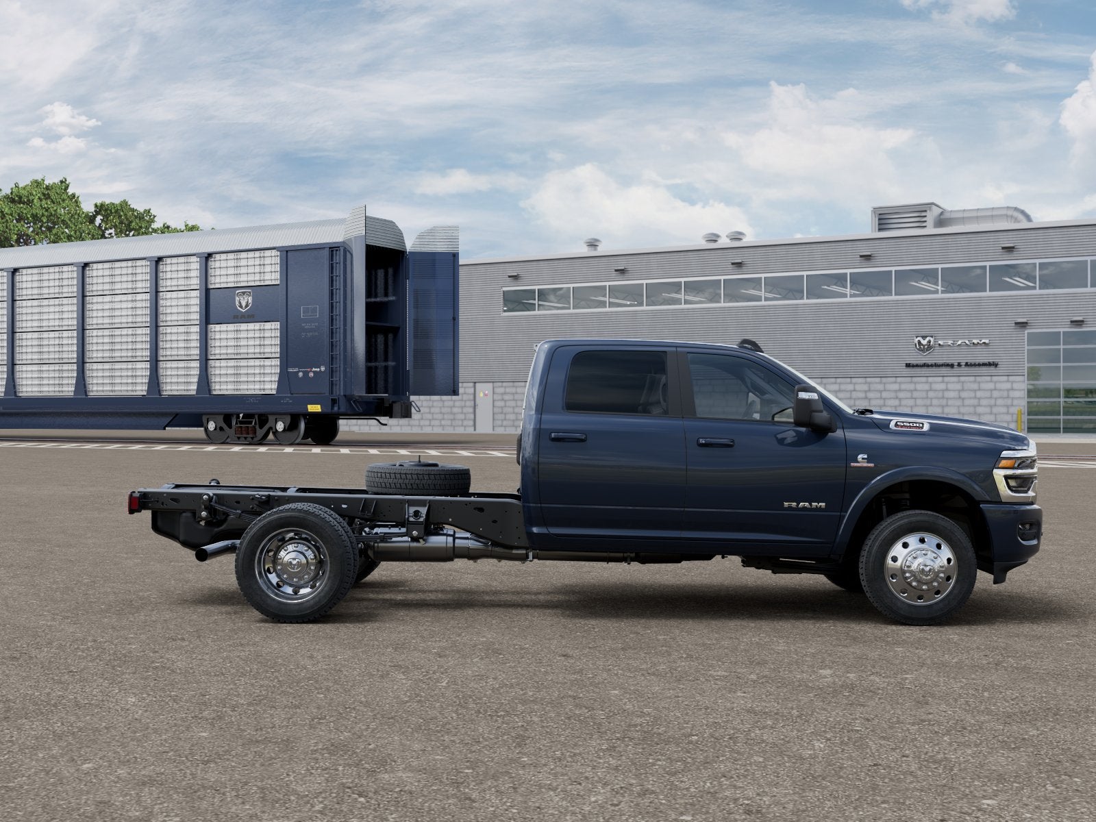 2026 RAM 5500 Chassis Cab RAM 5500 BIG HORN CHASSIS CREW CAB 4X4 60' CA