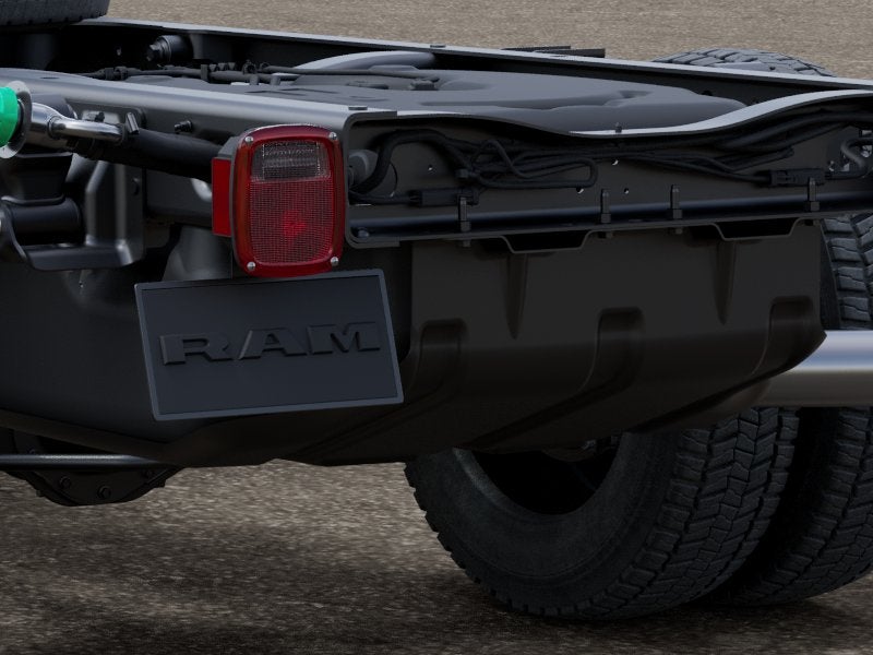 2026 RAM 5500 Chassis Cab RAM 5500 BIG HORN CHASSIS CREW CAB 4X4 60' CA