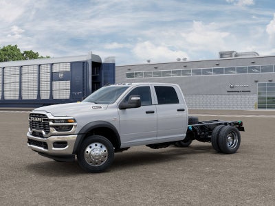2026 RAM 5500 Chassis Cab RAM 5500 TRADESMAN CHASSIS CREW CAB 4X4 60' CA