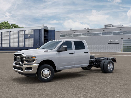 2026 RAM 3500 Chassis Cab RAM 3500 TRADESMAN CREW CAB CHASSIS 4X4 60' CA