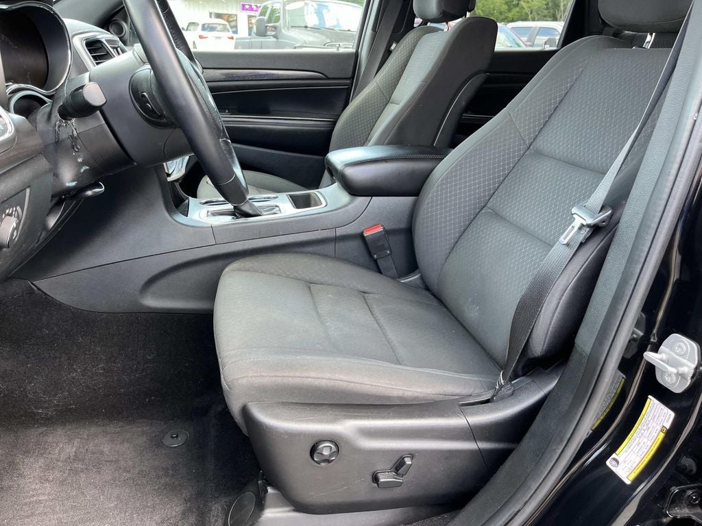 2018 Jeep Grand Cherokee Laredo E