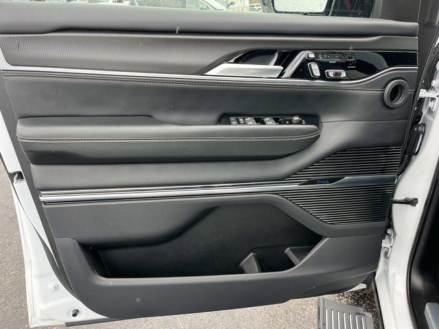 2024 Jeep Grand Wagoneer L Series II