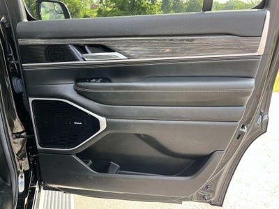 2022 Jeep Wagoneer Series III