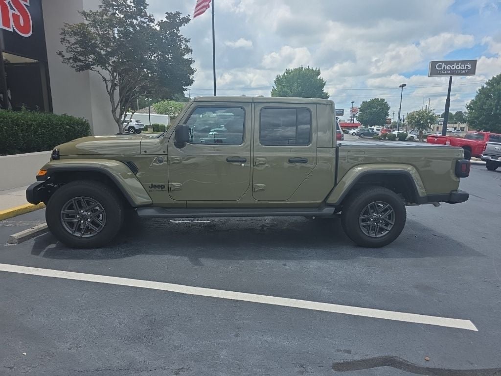2025 Jeep Gladiator Sport S