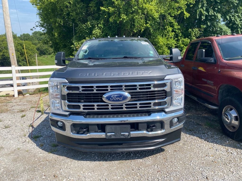 2025 Ford F-350SD XLT 168 WB