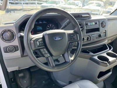 2022 Ford E-350SD Base Cutaway