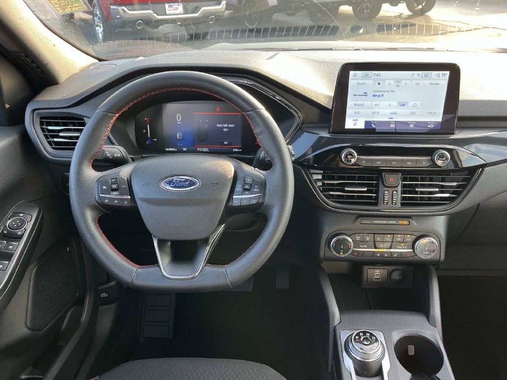 2025 Ford Escape ST-Line Select