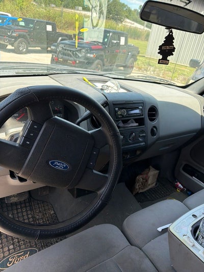 2006 Ford F-150 Base