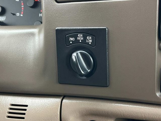 2004 Ford F-350SD Lariat