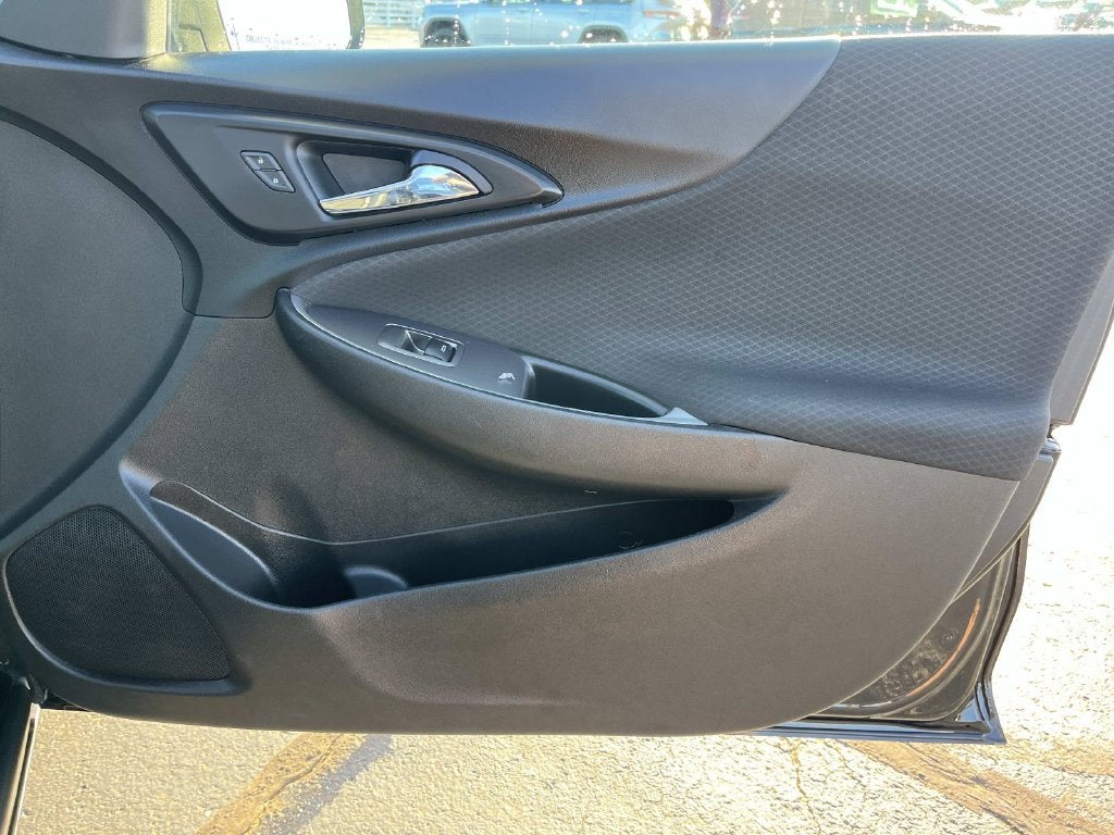 2020 Chevrolet Malibu LS 1LS