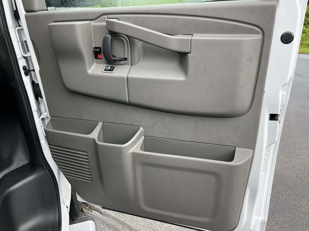 2021 Chevrolet Express 2500 LS Passenger