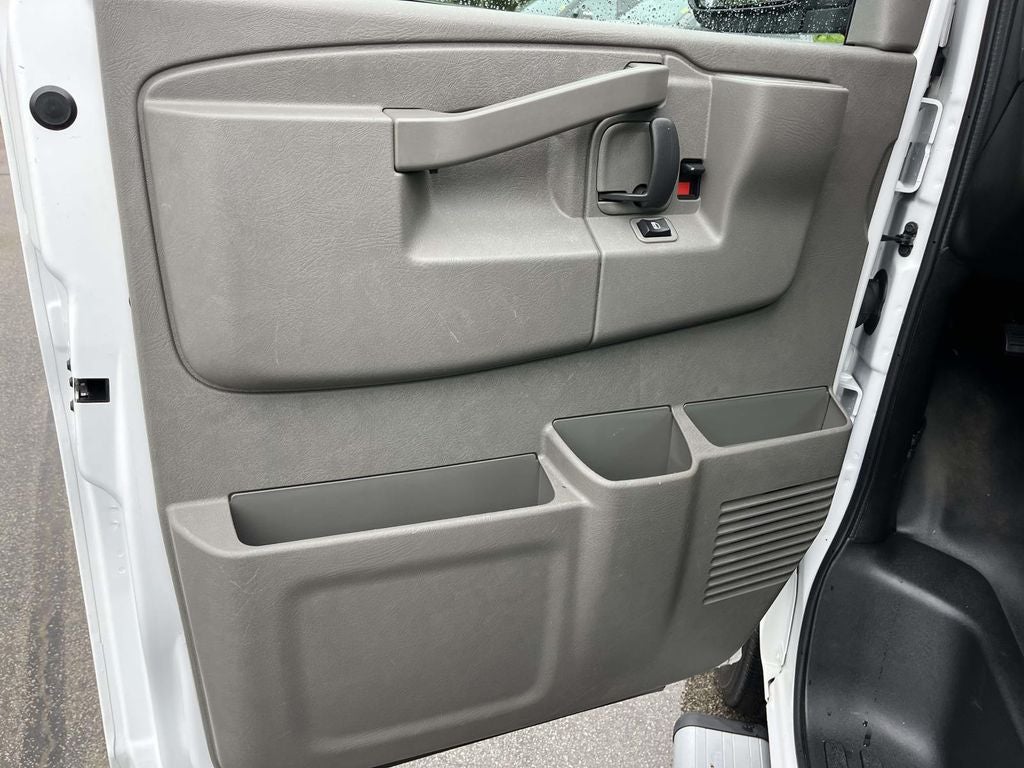 2021 Chevrolet Express 2500 LS Passenger