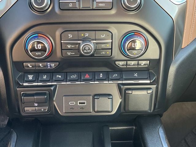 2022 Chevrolet Silverado 3500HD High Country