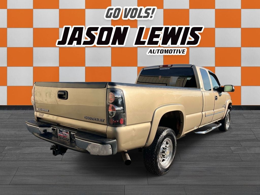 2004 Chevrolet Silverado 2500HD LS