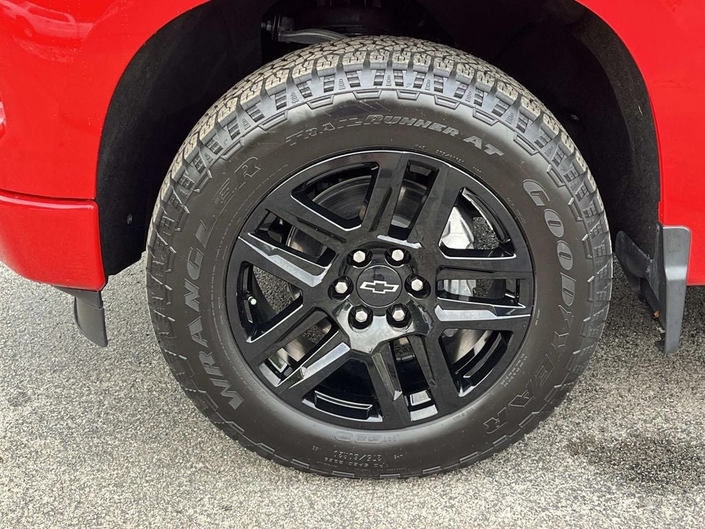 2025 Chevrolet Silverado 1500 Custom