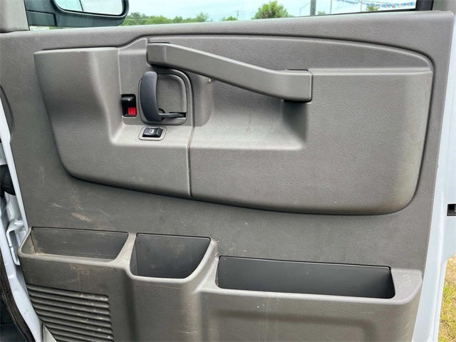 2023 Chevrolet Express 2500 Work Van Cargo