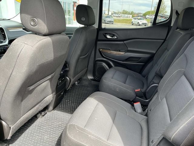 2022 GMC Acadia SLE