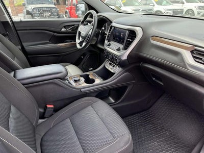 2022 GMC Acadia SLE