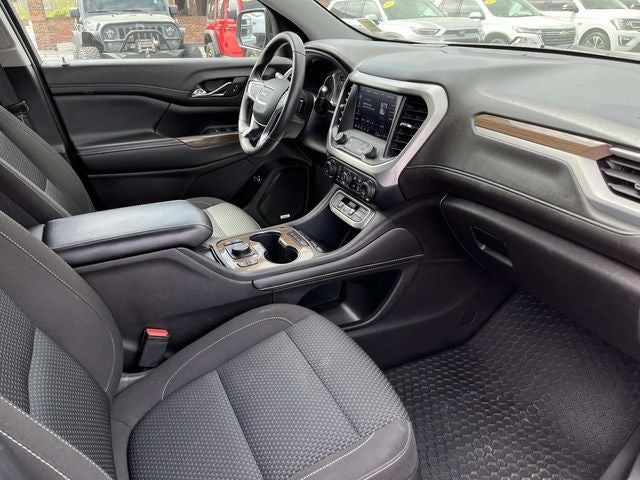 2022 GMC Acadia SLE