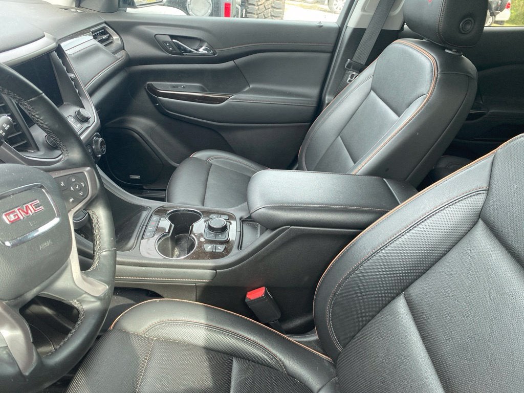 2023 GMC Acadia AT4