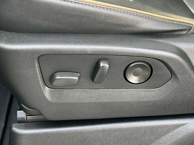 2021 GMC Yukon XL AT4