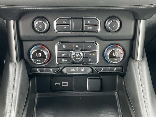 2024 Chevrolet Suburban LT