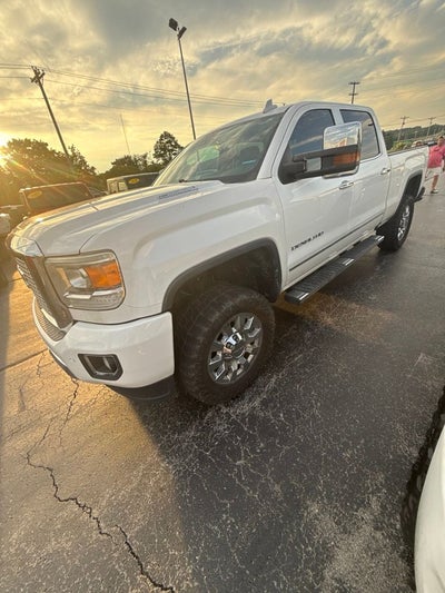 2016 GMC Sierra 2500HD Denali