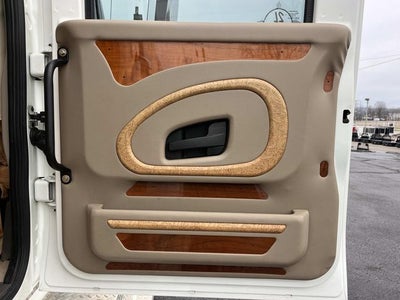 2008 International DuraStar 4400 SBA LP 4X2