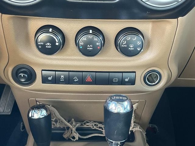 2011 Jeep Wrangler Unlimited Sahara