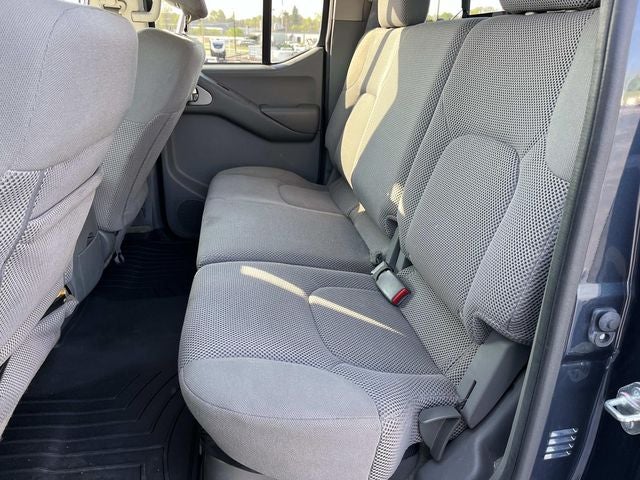 2017 Nissan Frontier SV