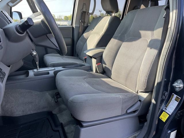 2017 Nissan Frontier SV