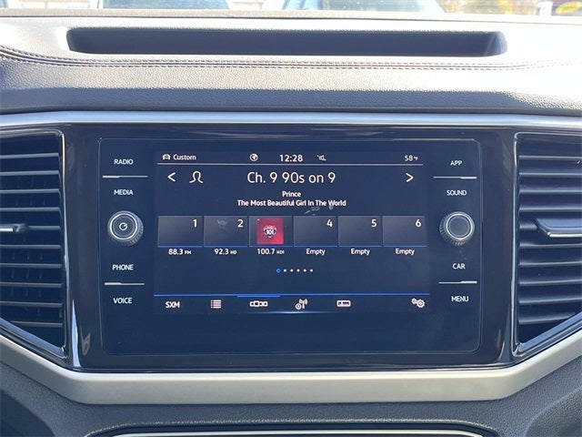 2022 Volkswagen Atlas 3.6L V6 SE w/Technology